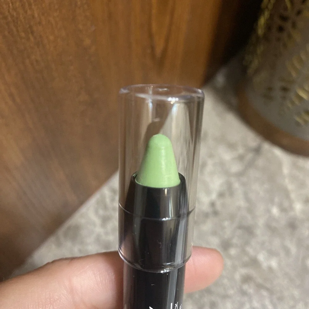 Mary‎ Kay At Play Color Correcting Stick Concealer Cover Up In Shade Wipe Red